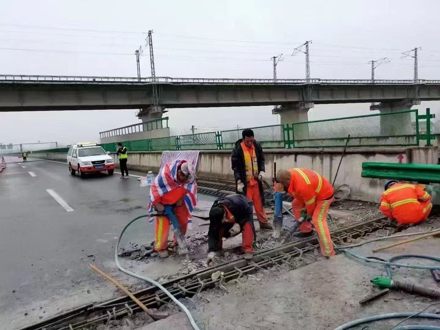 绵阳桥梁伸缩缝抢修料